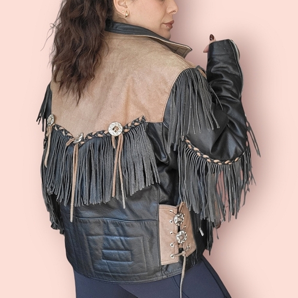 - vinatge cowgirl style fringe leather jacket - Picture 2 of 9